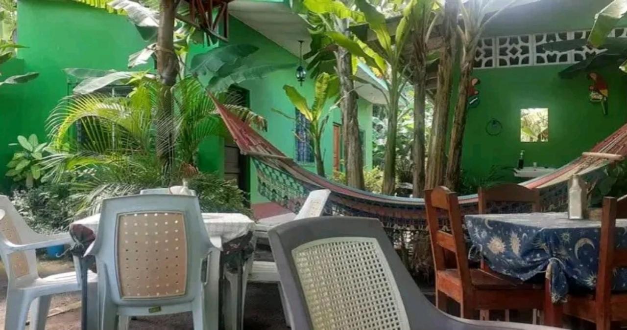 מויוגאלפה Cocos Hostel מראה חיצוני תמונה